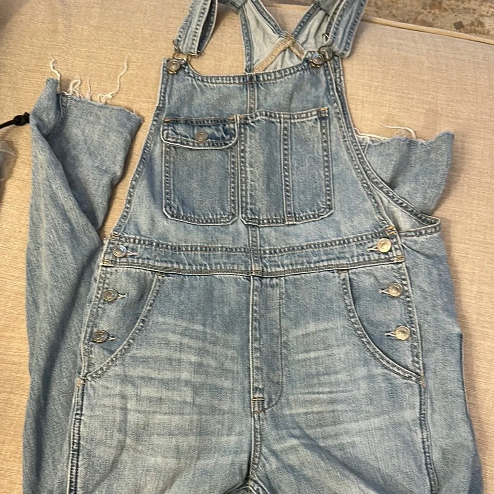 American Eagle Outfitters Blue Denim Jumpsuit Casual Style - Preloved